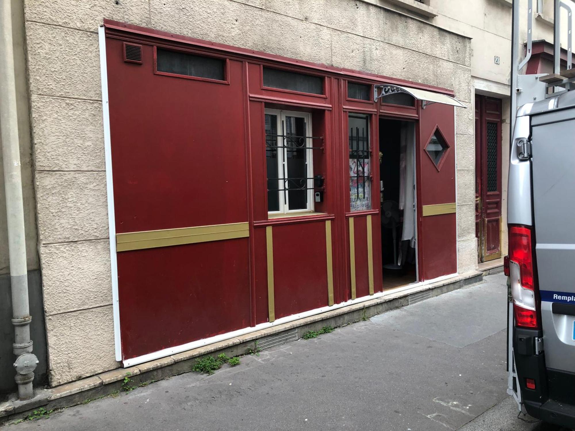 Guesthouse Familial Pour 2,3,4 Personnes De 44M2- Accessible Handic -Rez De Chaussee-Vues Sur Rue Et Patio Prive - Sejour, Chambre Separee-Cuisine,Salle De Bain,Lit Double Et Canape-Lit 2Pers-Entree De La Rue Berzelius-5 Minutes Du Metro Brochant-Lig 파리 외부 사진