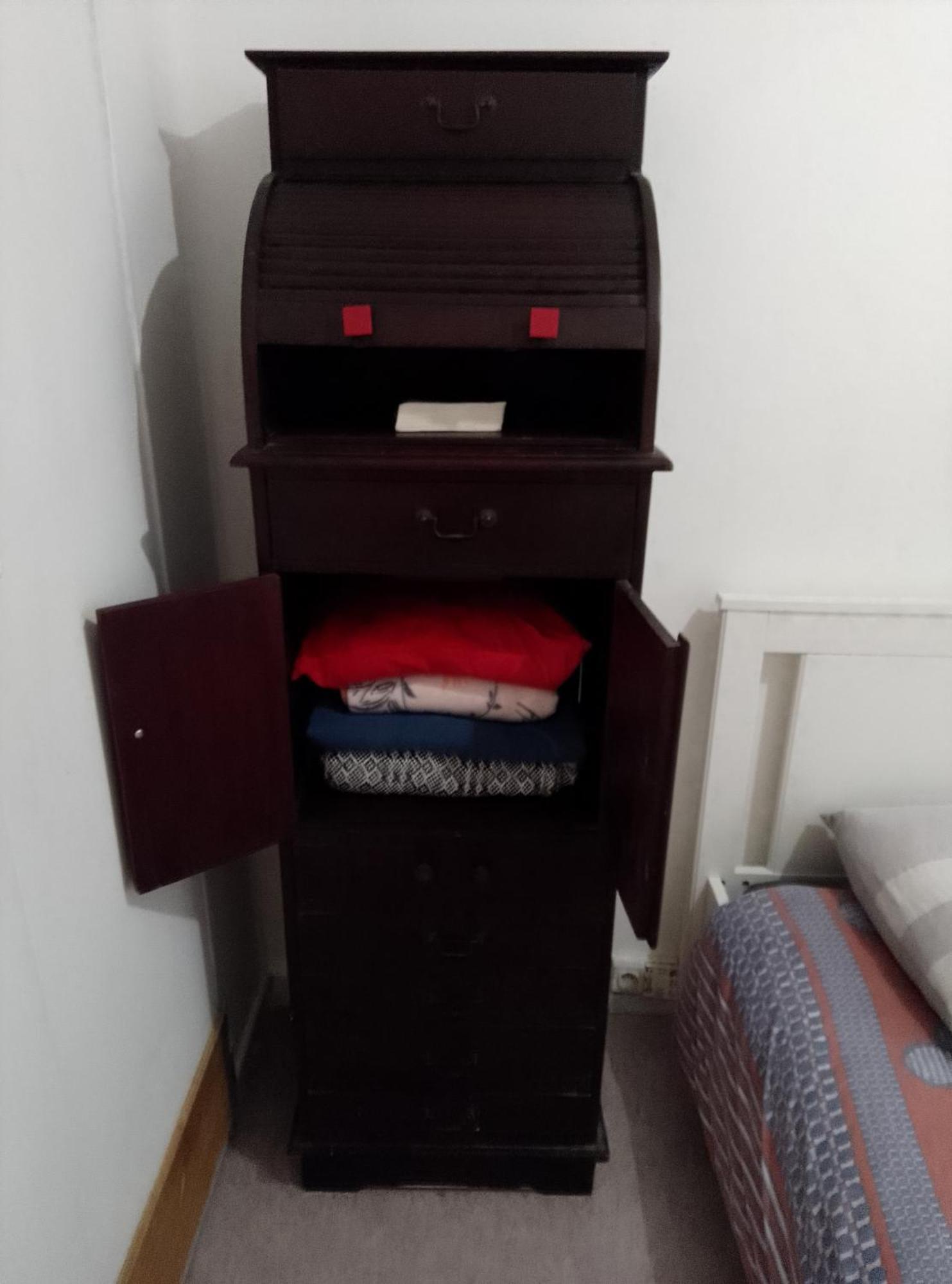 Guesthouse Familial Pour 2,3,4 Personnes De 44M2- Accessible Handic -Rez De Chaussee-Vues Sur Rue Et Patio Prive - Sejour, Chambre Separee-Cuisine,Salle De Bain,Lit Double Et Canape-Lit 2Pers-Entree De La Rue Berzelius-5 Minutes Du Metro Brochant-Lig 파리 외부 사진